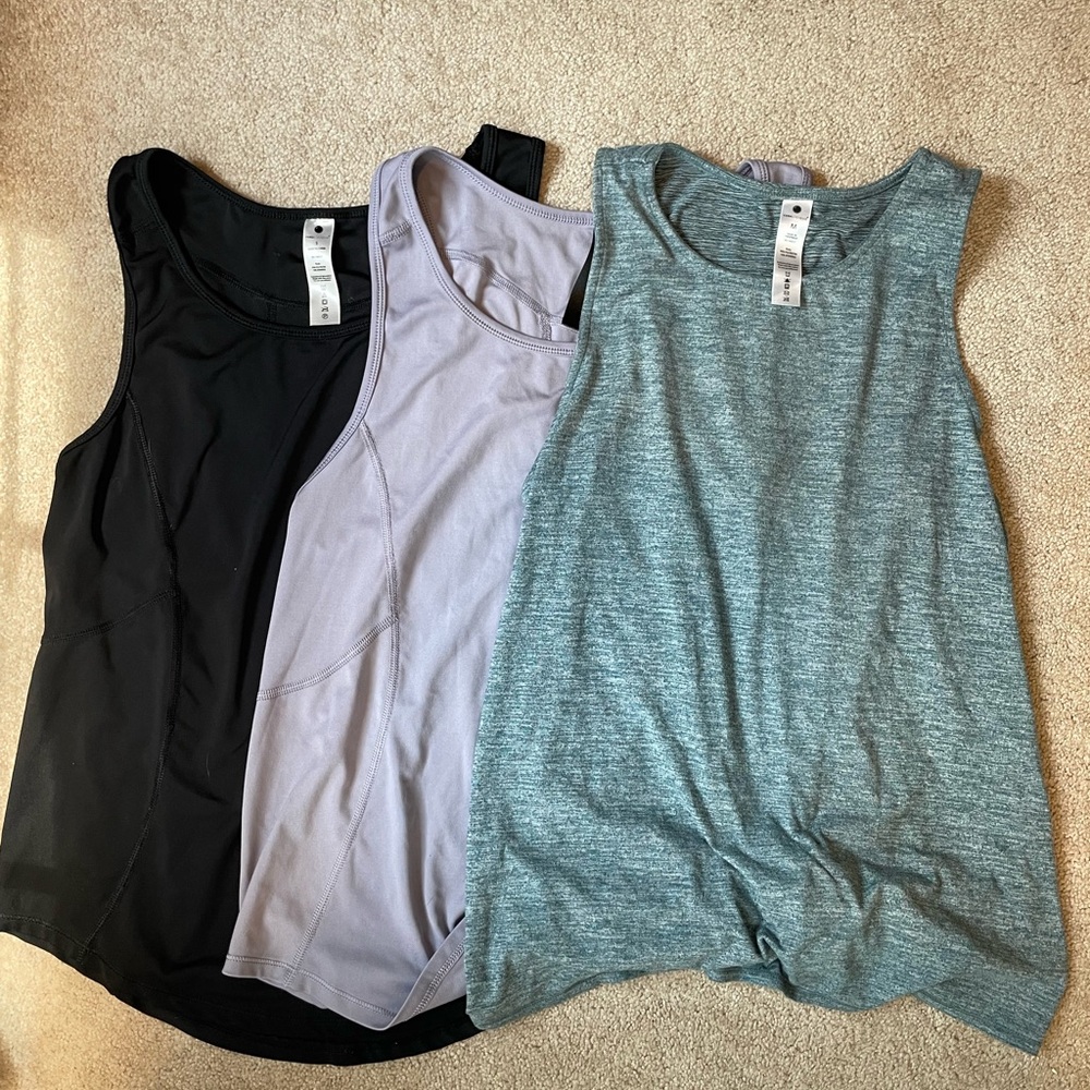 Yogalicious Workout Tank Lot